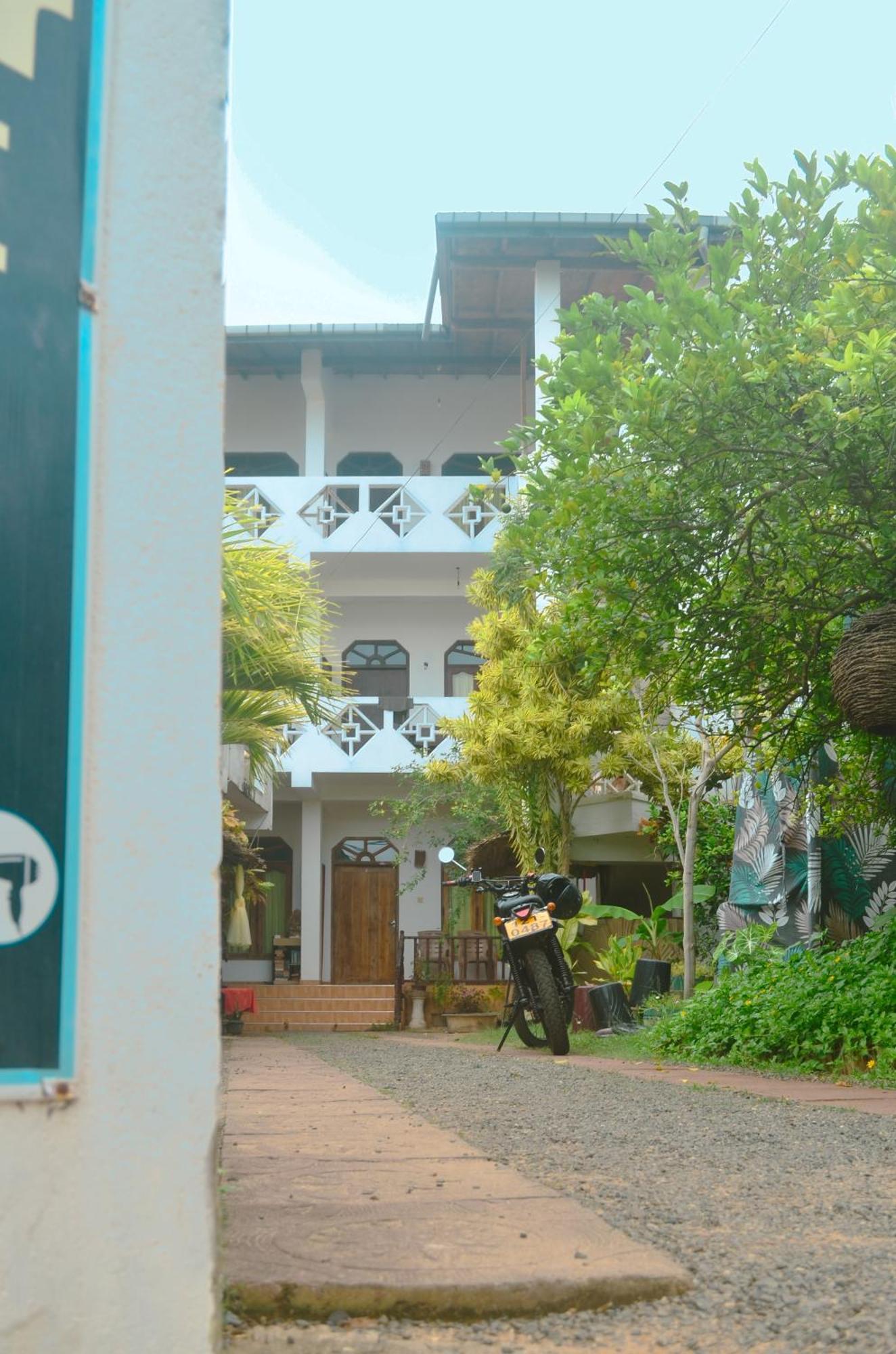 Glow Accommadation Tangalle Buitenkant foto