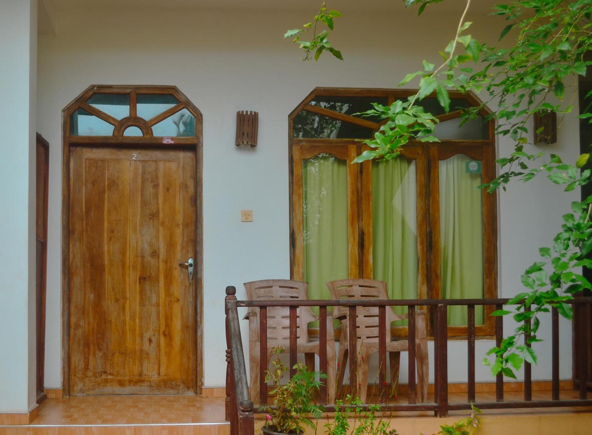Glow Accommadation Tangalle Buitenkant foto